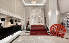 Lobby - NH Collection Gran Hotel de Zaragoza (Zaragoza)