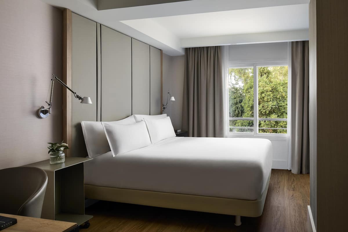 Minibar, in-room safe, desk, blackout drapes