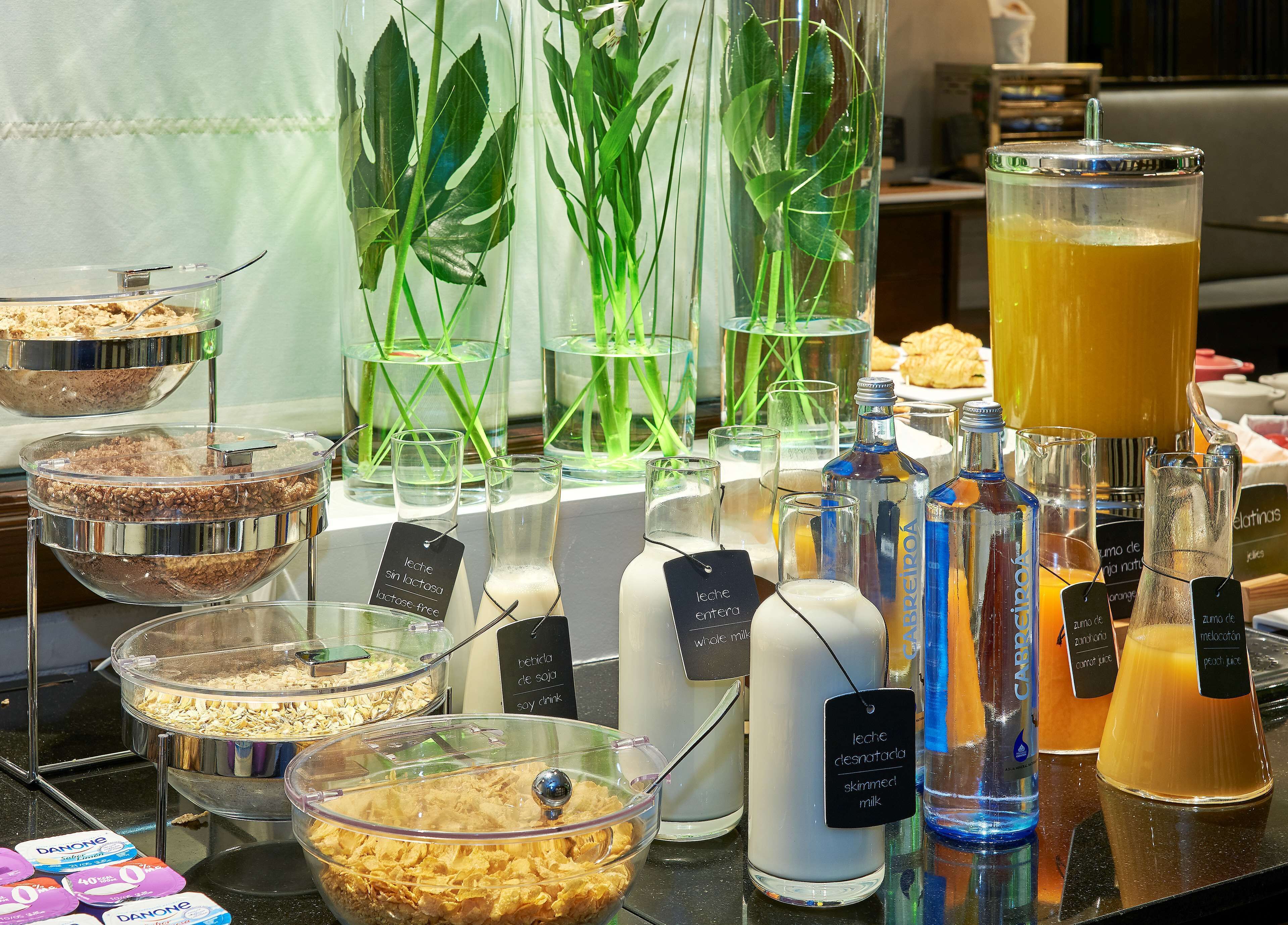 daily buffet breakfast for a fee