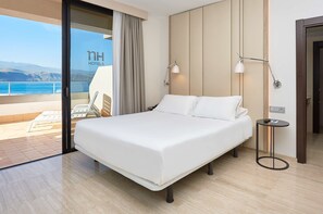 Minibar, in-room safe, desk, blackout curtains