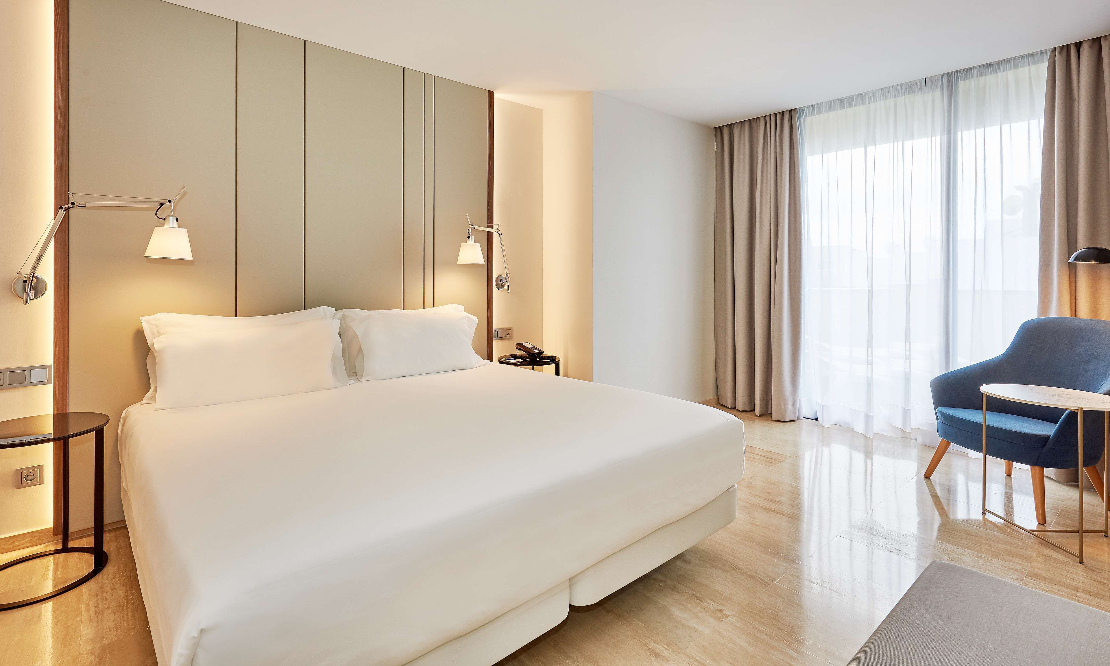 minibar, in-room safe, desk, blackout curtains