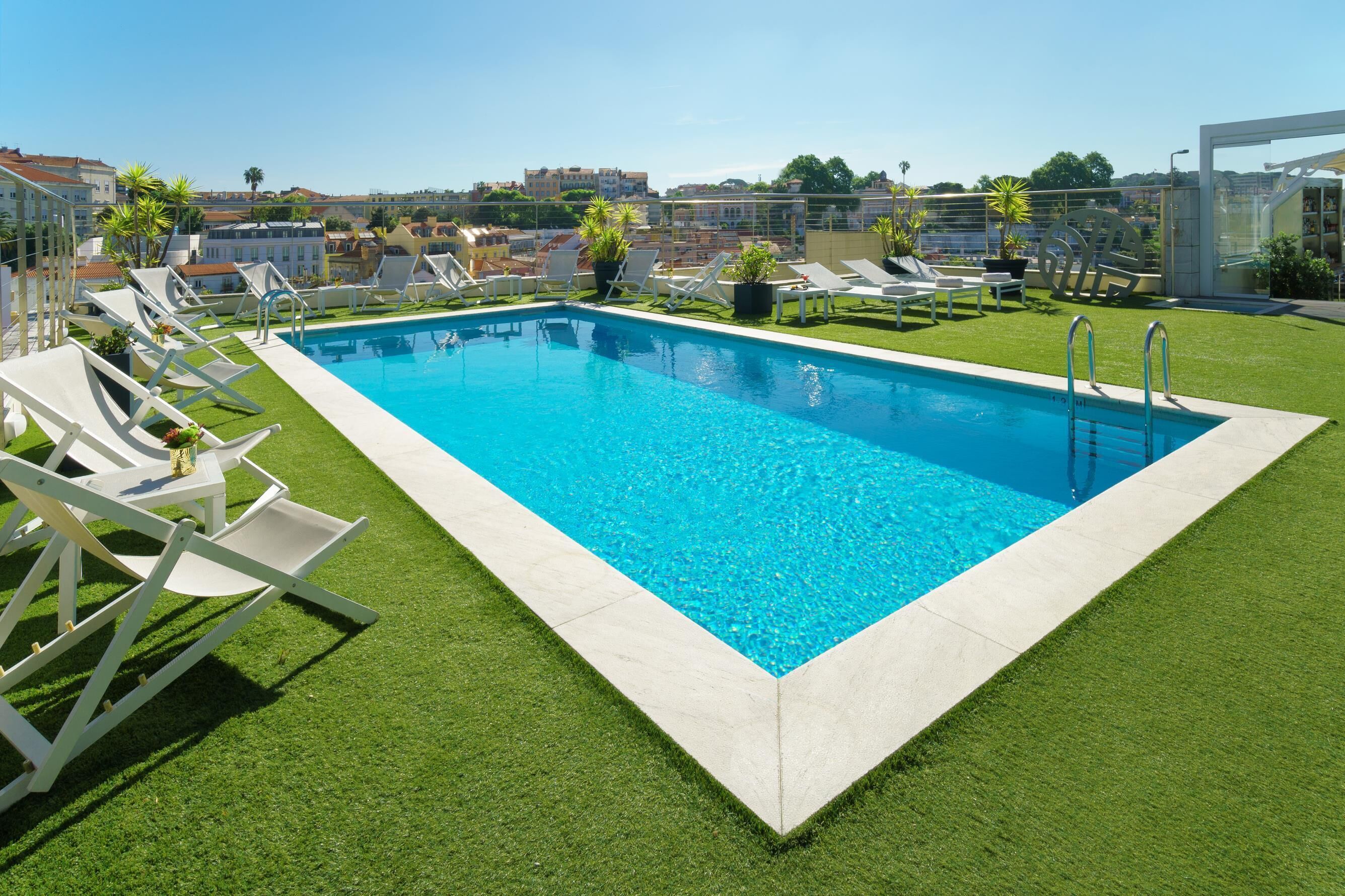 Outdoor pool, sun loungers