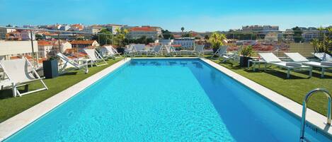 Outdoor pool, sun loungers