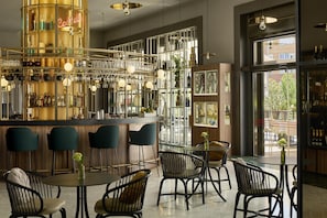 Bar (en la propiedad)