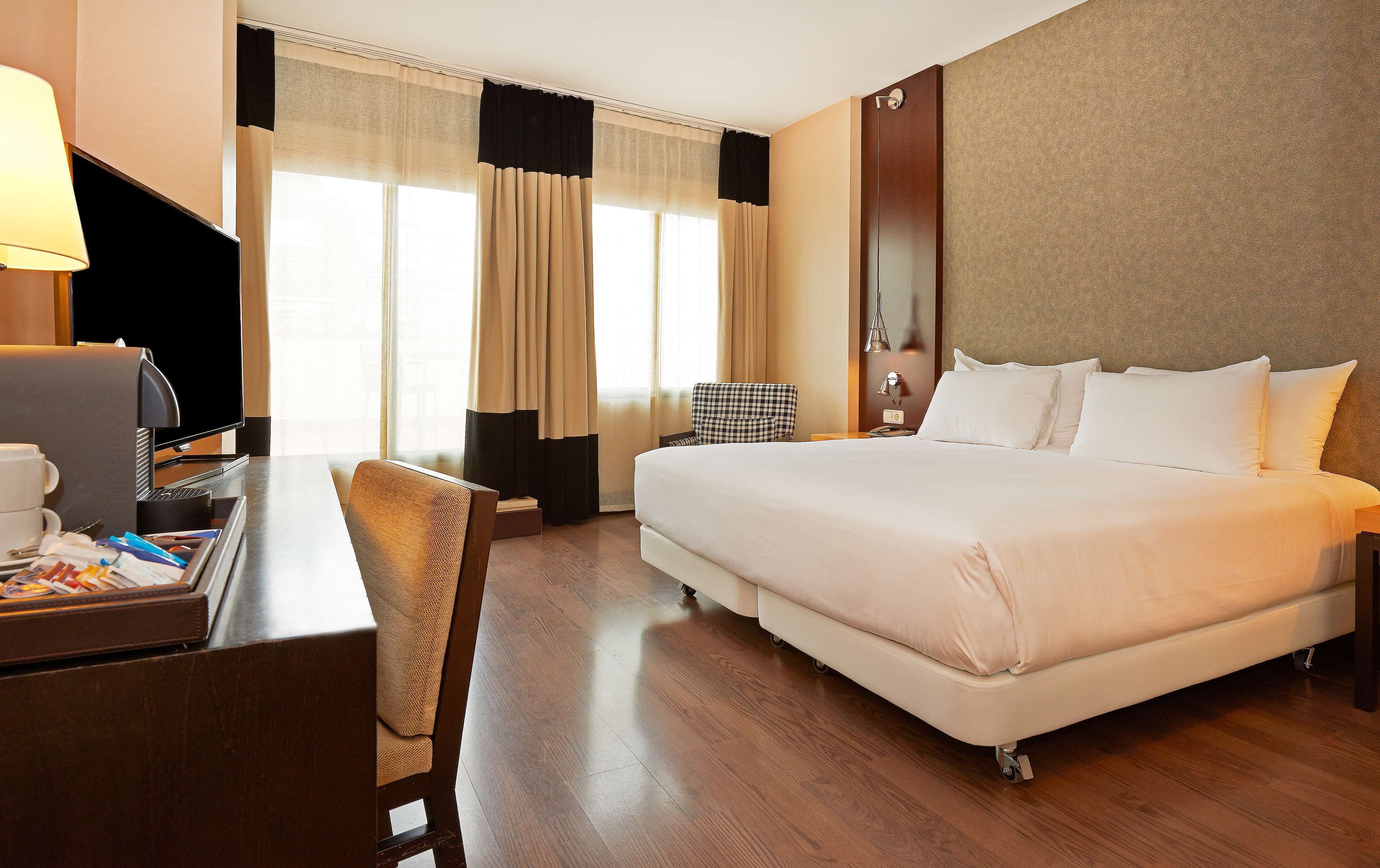 superior room | 1 bedroom, premium bedding, minibar, in-room safe