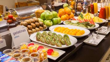 Buffet breakfast on weekdays (EUR 15 per person)