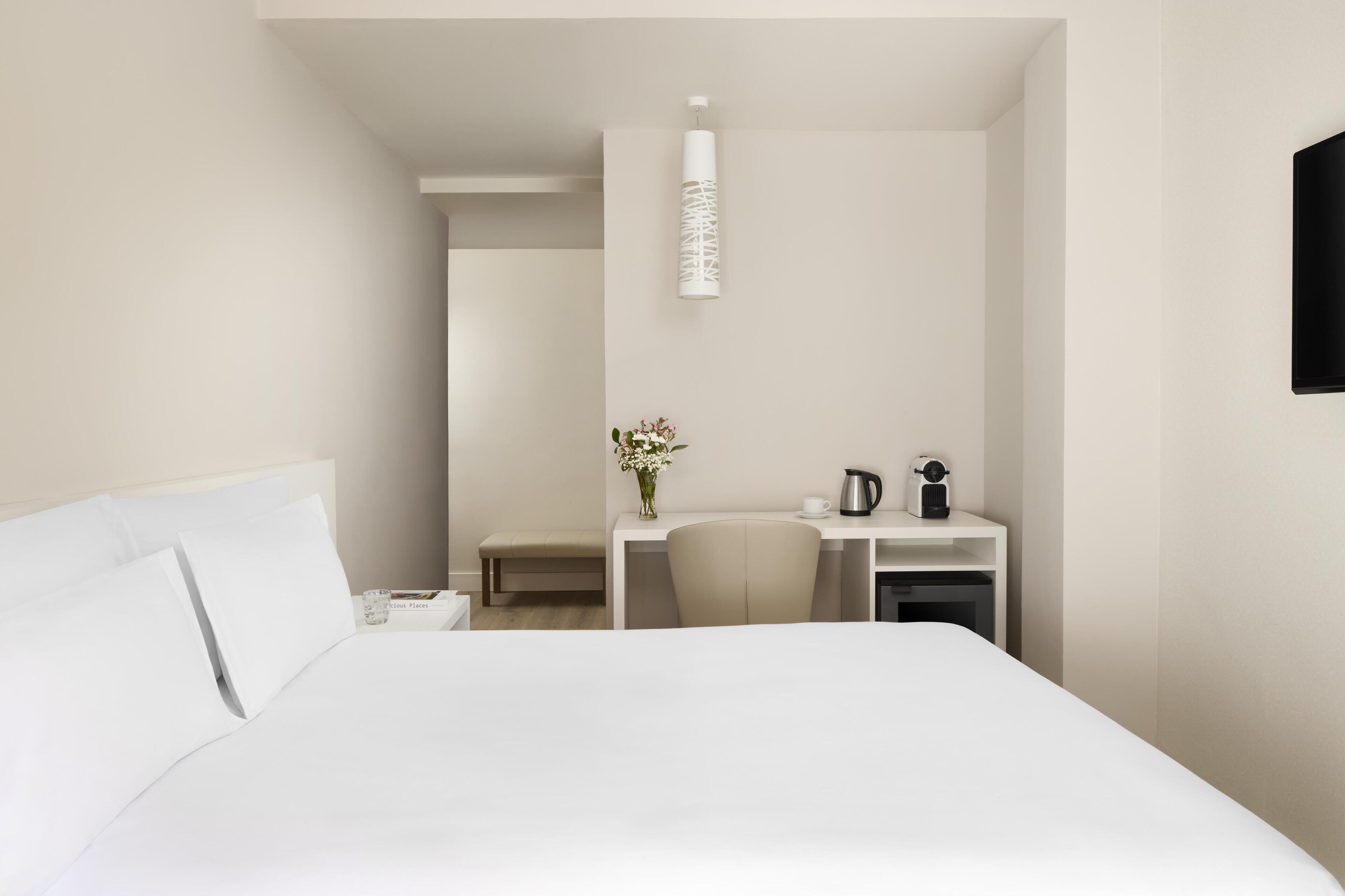 Standard-Einzelzimmer (New Style) | Minibar, Zimmersafe, Schreibtisch, Verdunkelungsvorhänge