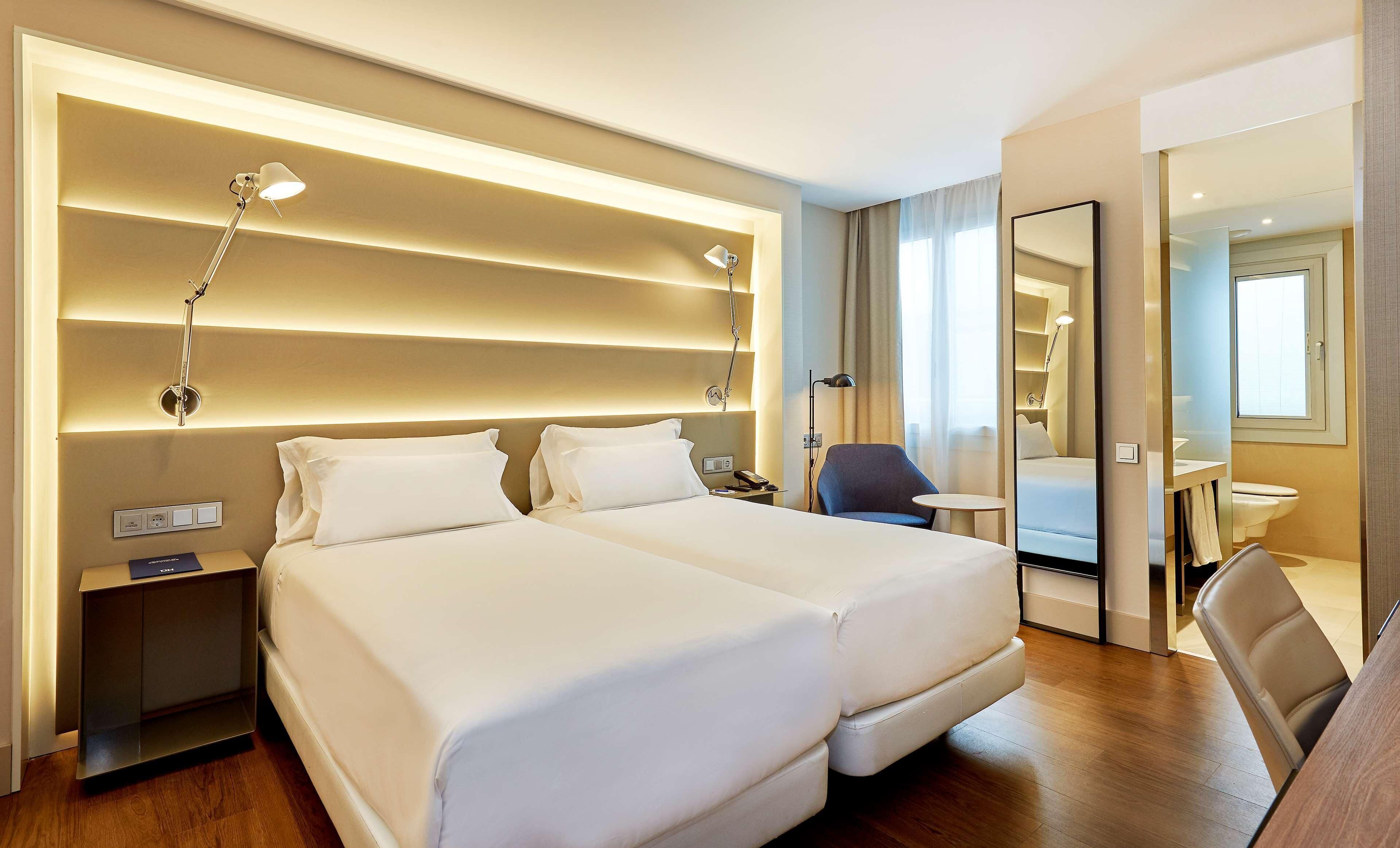 1 bedroom, premium bedding, minibar, in-room safe