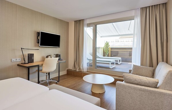 Premium bedding, minibar, in-room safe, desk