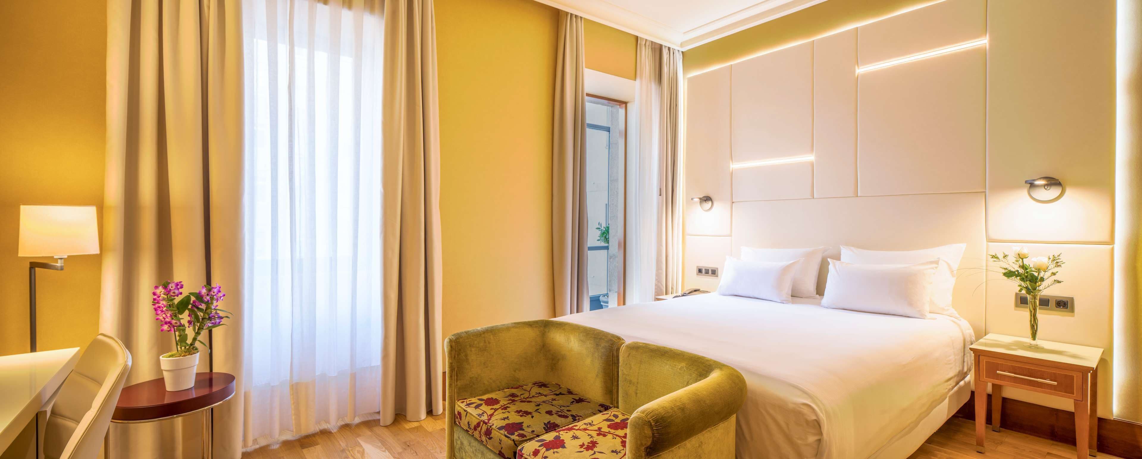 minibar, in-room safe, desk, blackout curtains