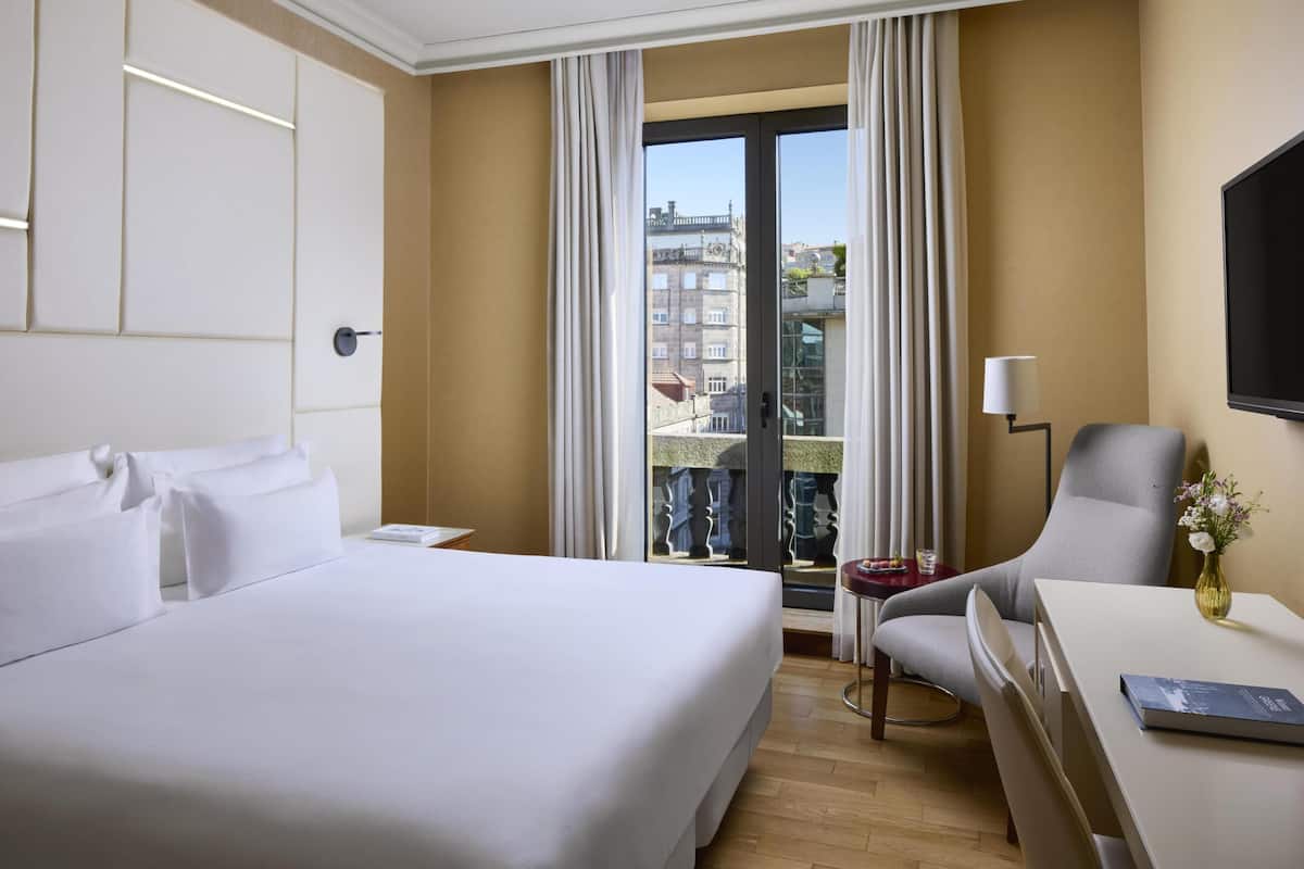Minibar, in-room safe, desk, blackout drapes