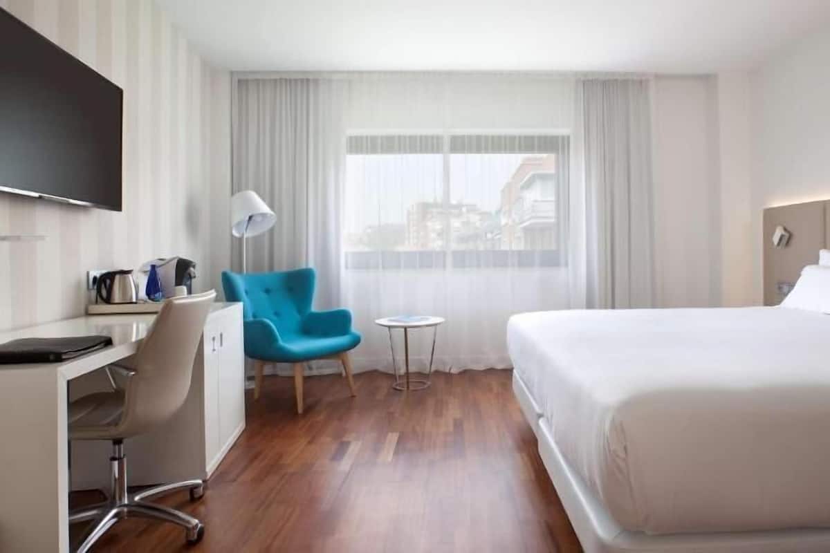 Ropa de cama hipoalergénica y minibar