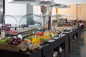 Daily buffet breakfast for a fee