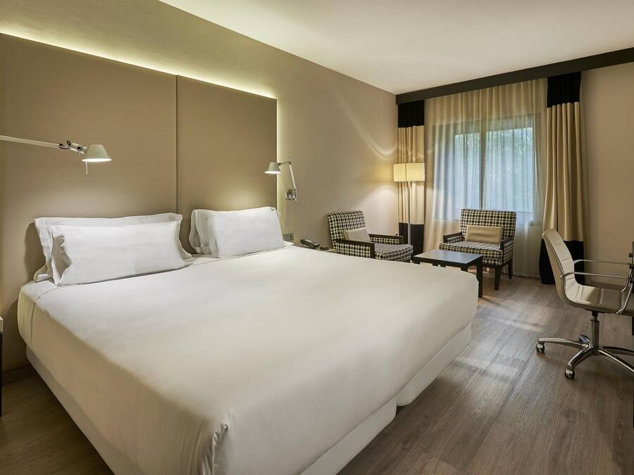 Minibar, in-room safe, desk, blackout curtains