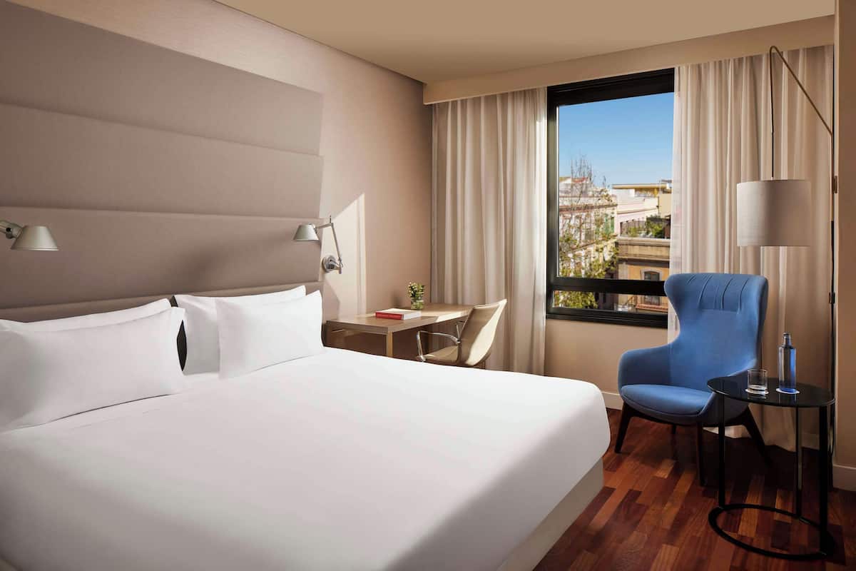 In-room safe, desk, soundproofing, free cots/infant beds