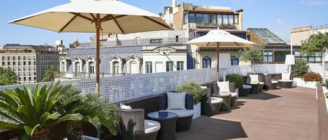 Bar (en la propiedad)