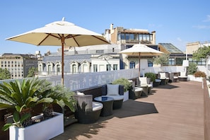 Bar (in der Unterkunft)