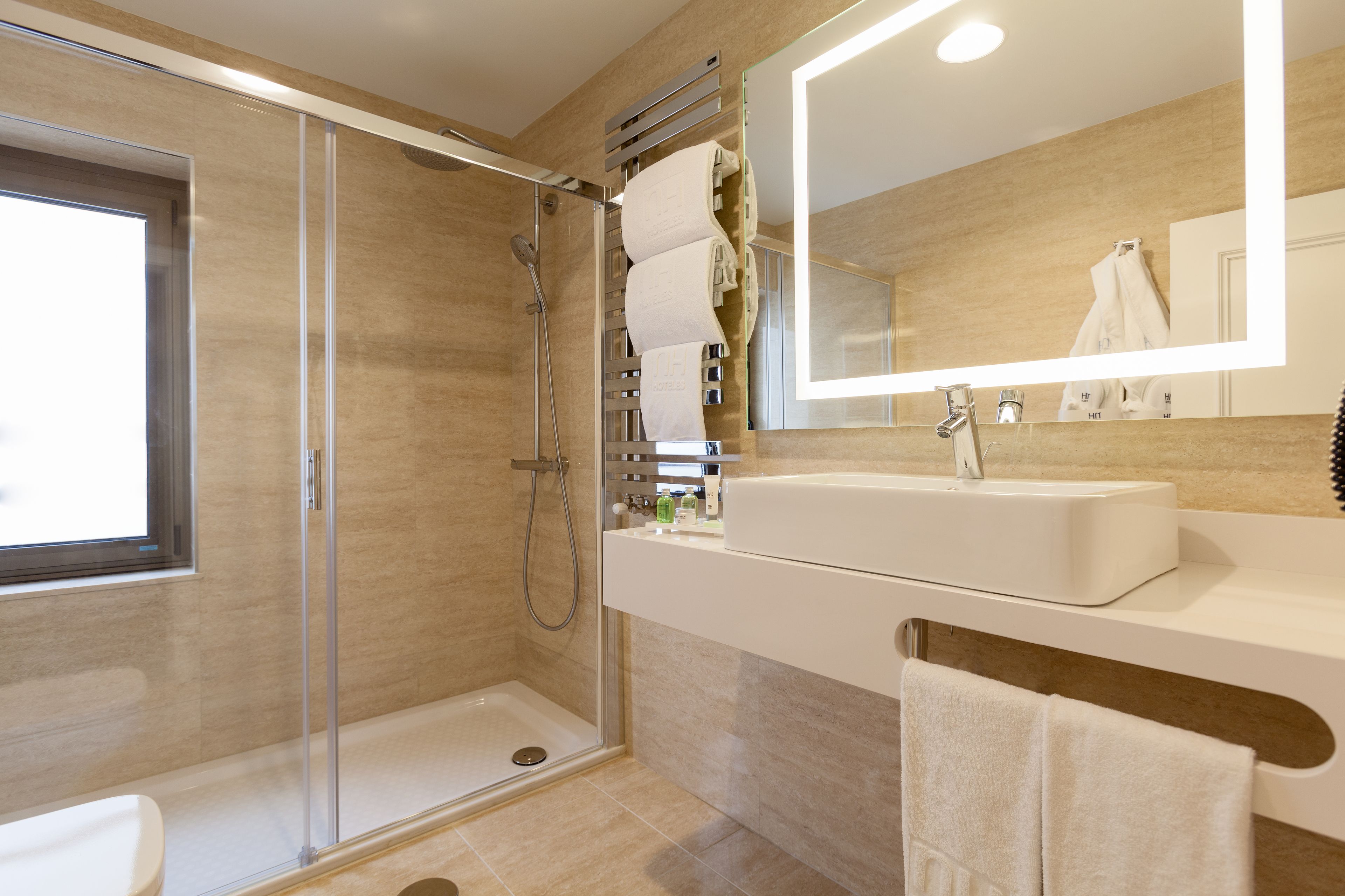 minibar, in-room safe, desk, blackout curtains