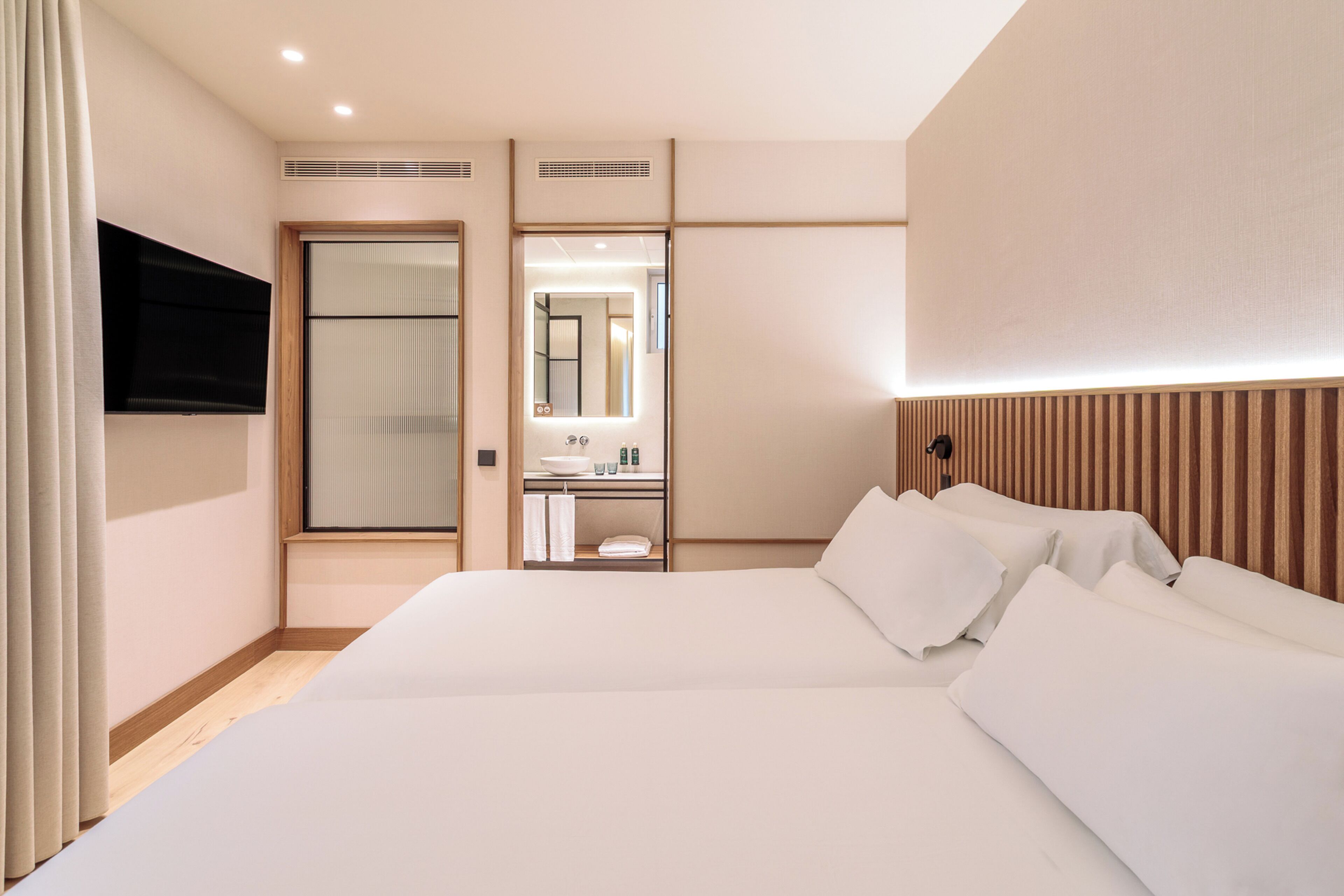 superior room | 1 bedroom, down duvets, minibar, in-room safe