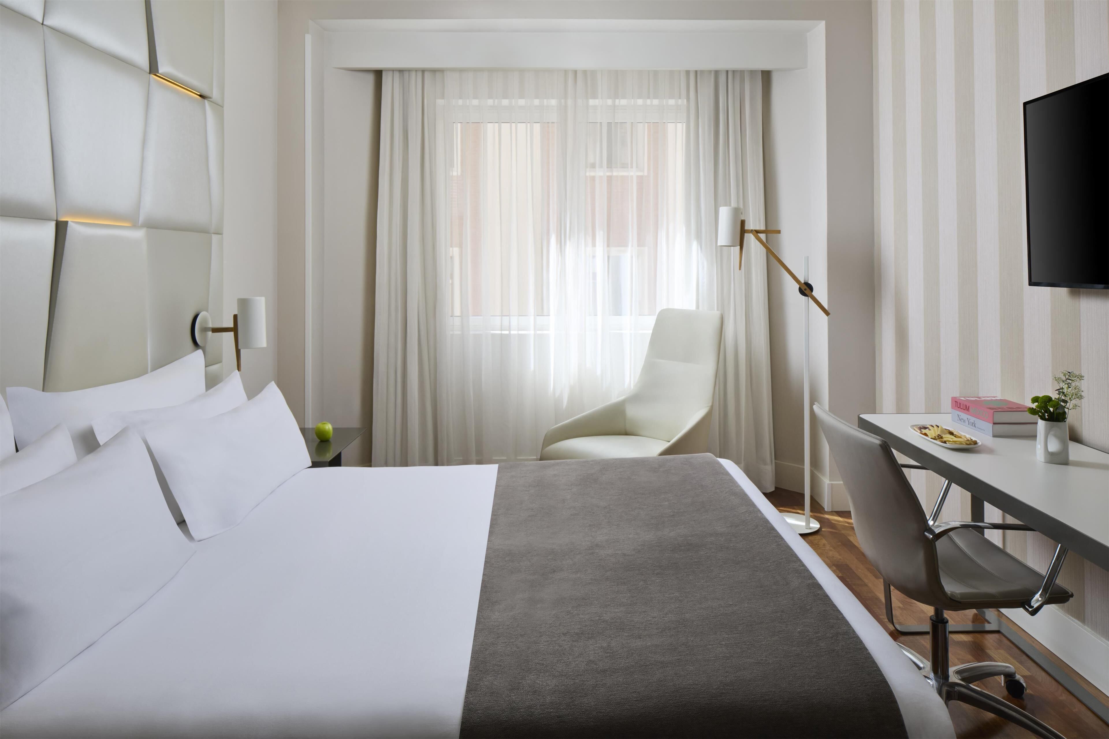 Minibar, in-room safe, desk, laptop workspace