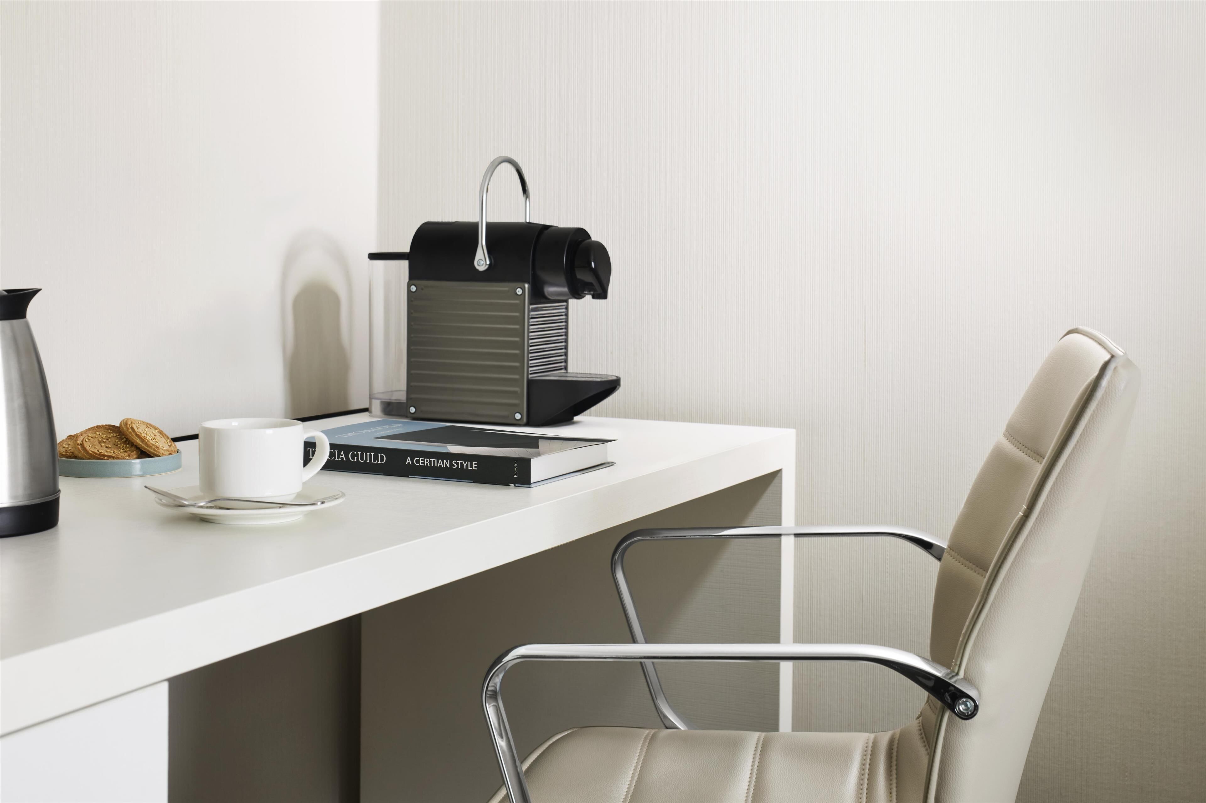 superior room | minibar, in-room safe, desk, blackout curtains