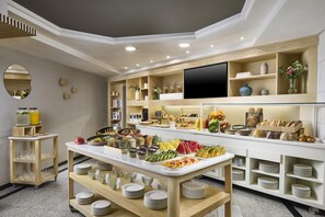 Daily buffet breakfast for a fee - NH Madrid Atocha (Madrid)