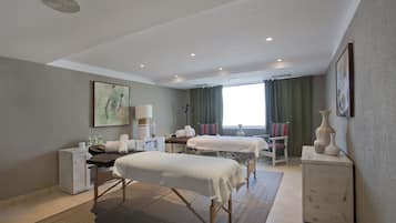 Massage dans la chambre