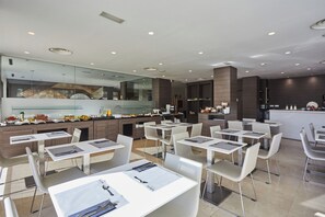 Daily buffet breakfast (EUR 13 per person)