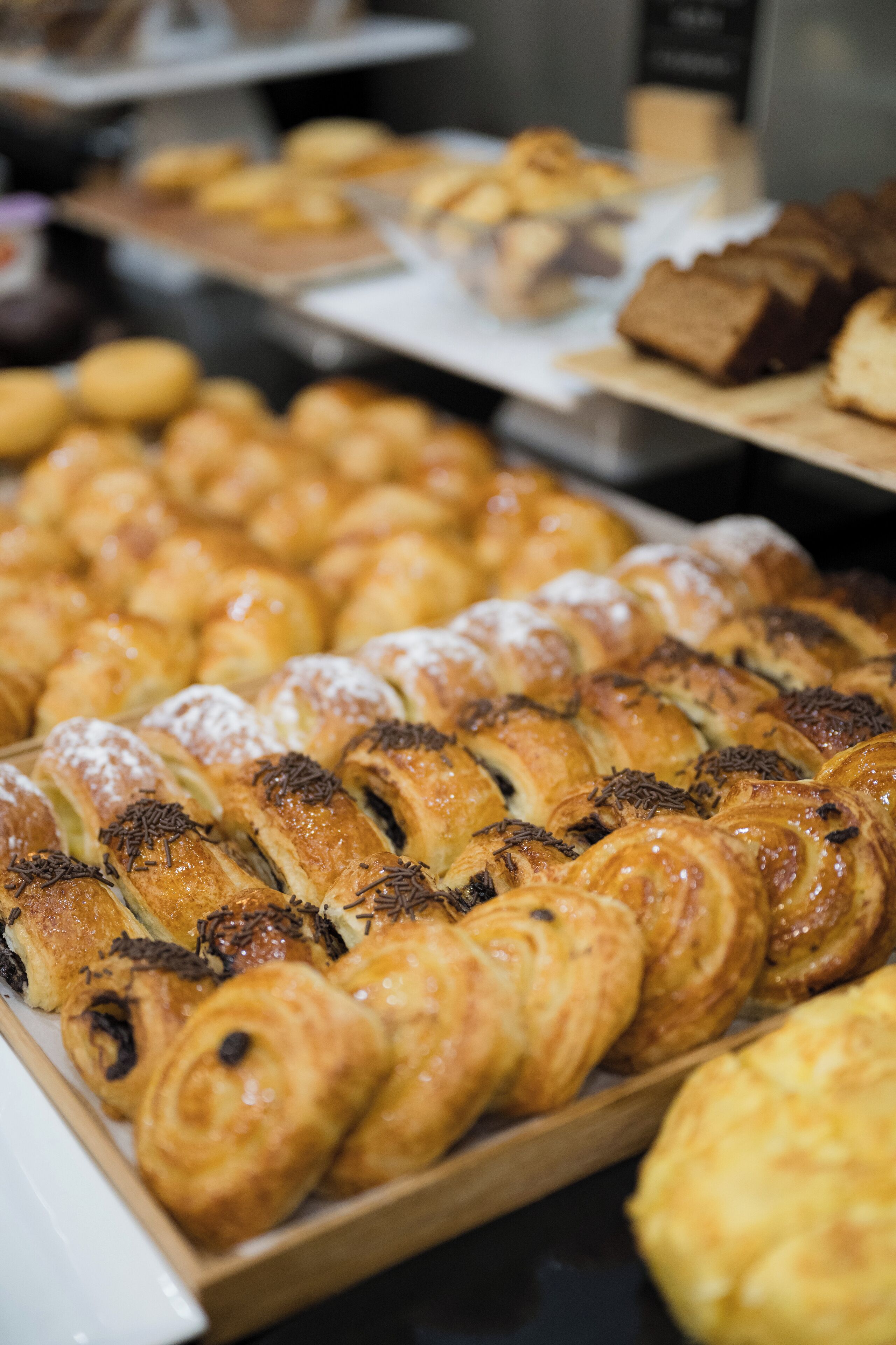 daily buffet breakfast for a fee