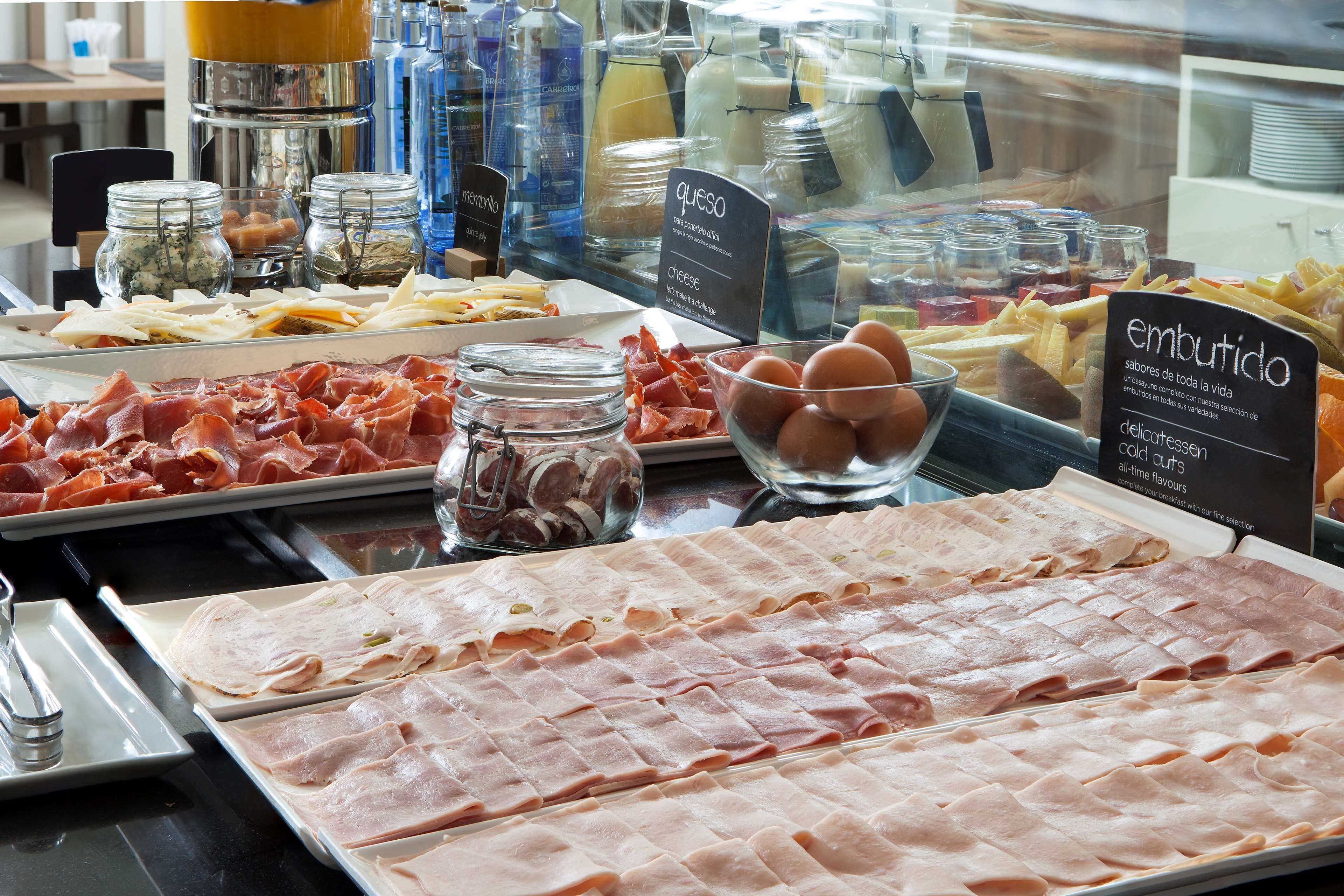 daily buffet breakfast for a fee