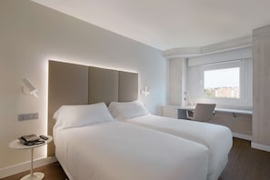 Standardzimmer | Schreibtisch, schallisolierte Zimmer, Bettwäsche