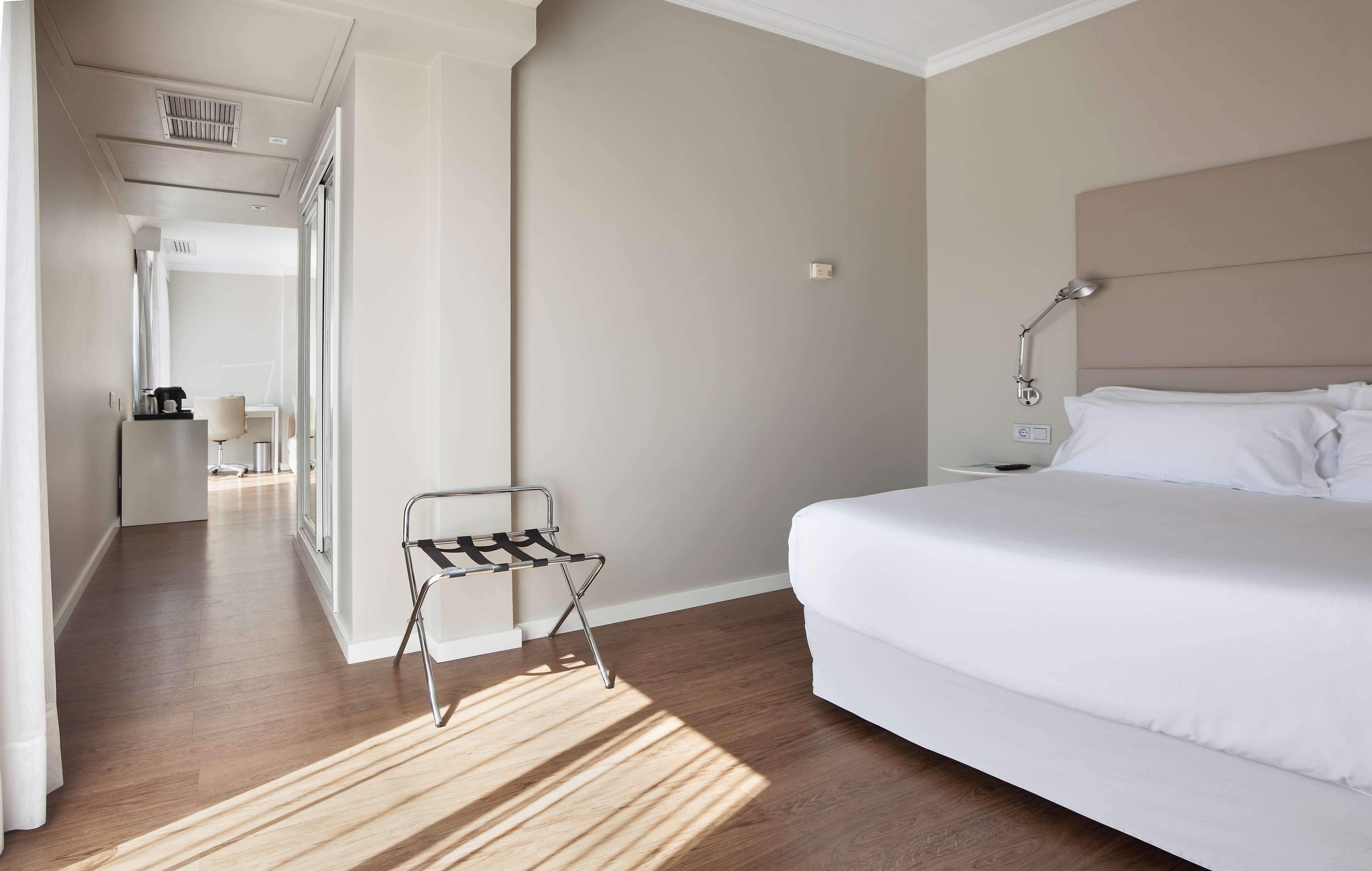 1 bedroom, minibar, in-room safe, desk