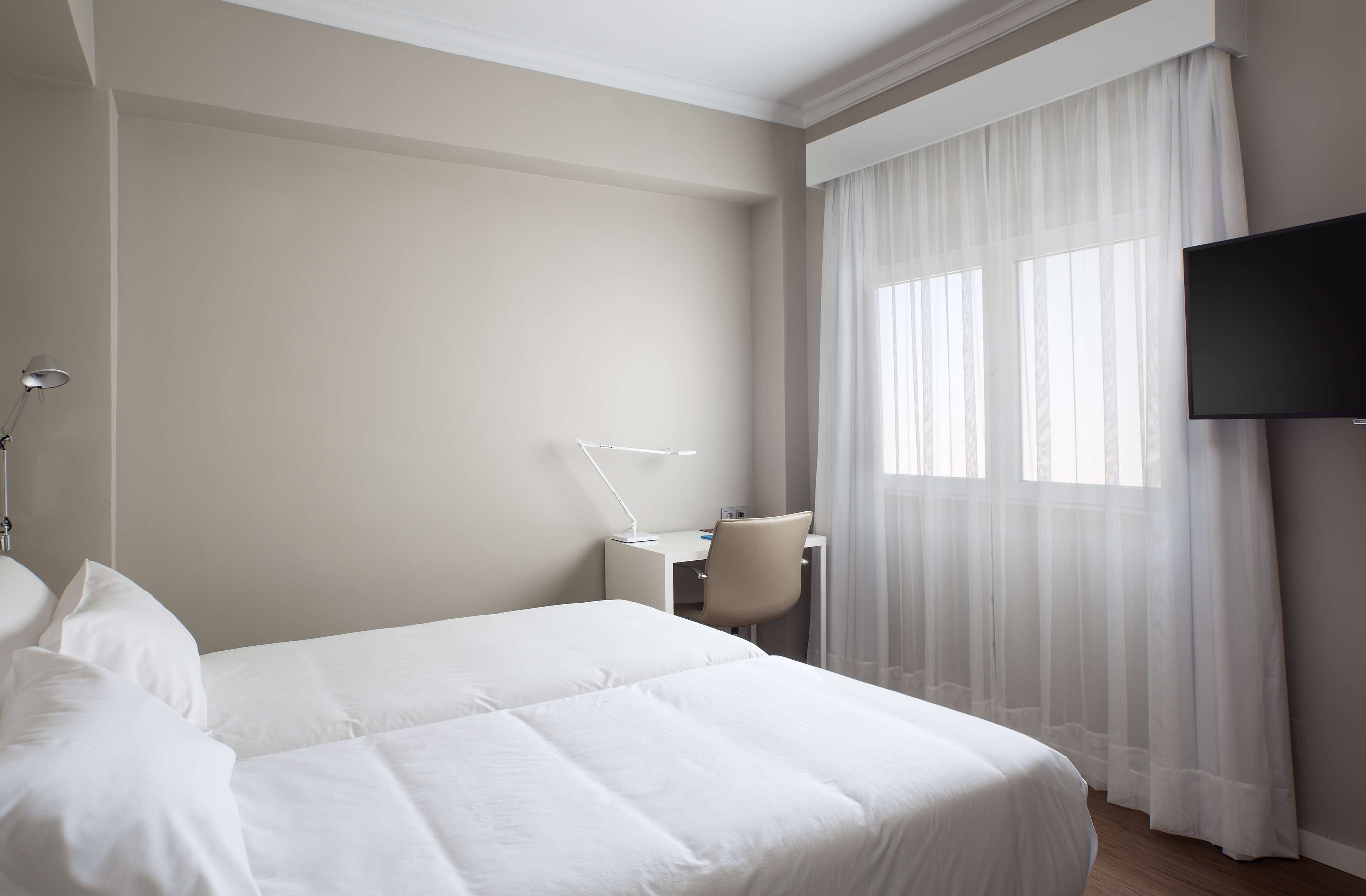 1 bedroom, minibar, in-room safe, desk