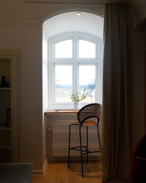 Junior Suite | 1 bedroom, hypo-allergenic bedding, in-room safe, soundproofing