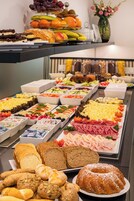 Gratis morgenmadsbuffet hver dag