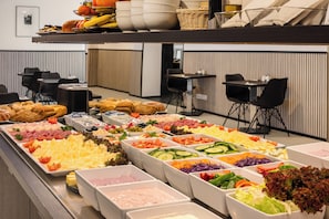 Gratis frukostbuffé varje dag