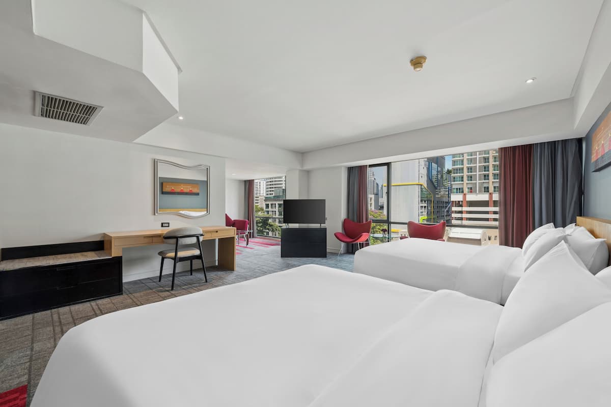 BelAire Suite Two Queen Bed | วิวเมือง