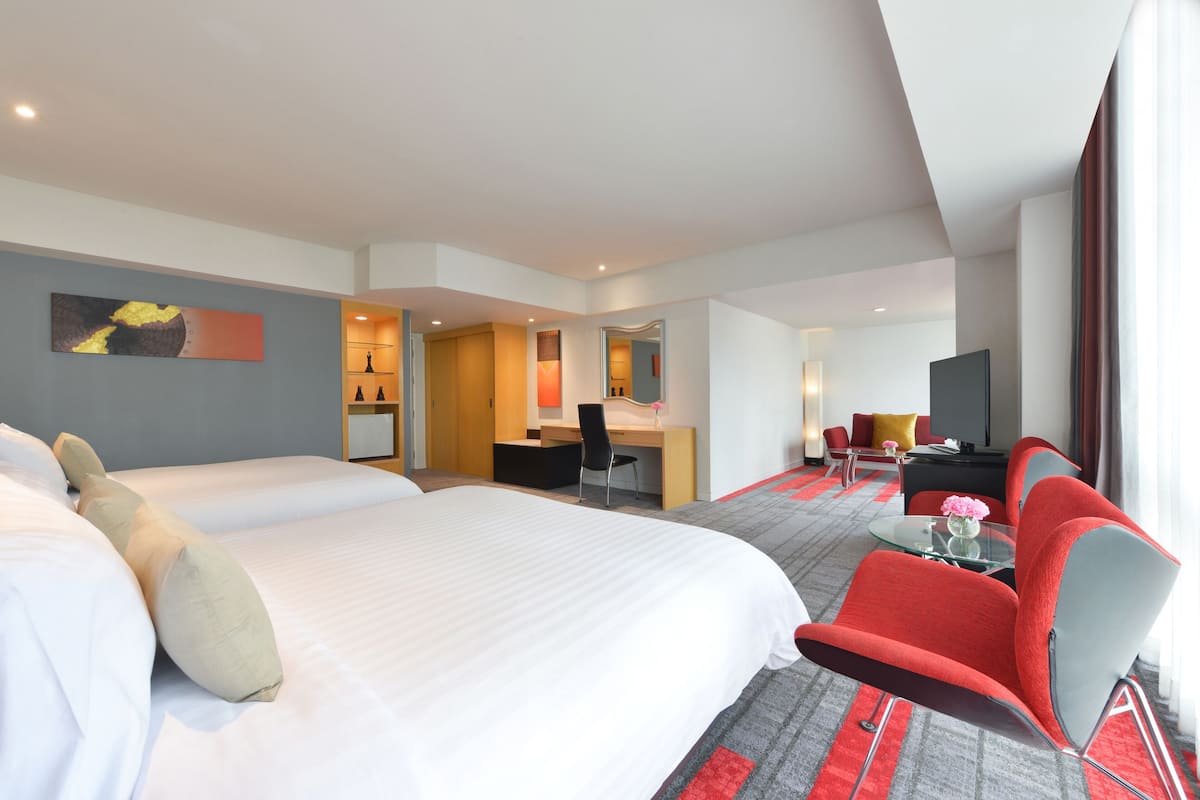 In-room safe, blackout curtains, soundproofing, iron/ironing board