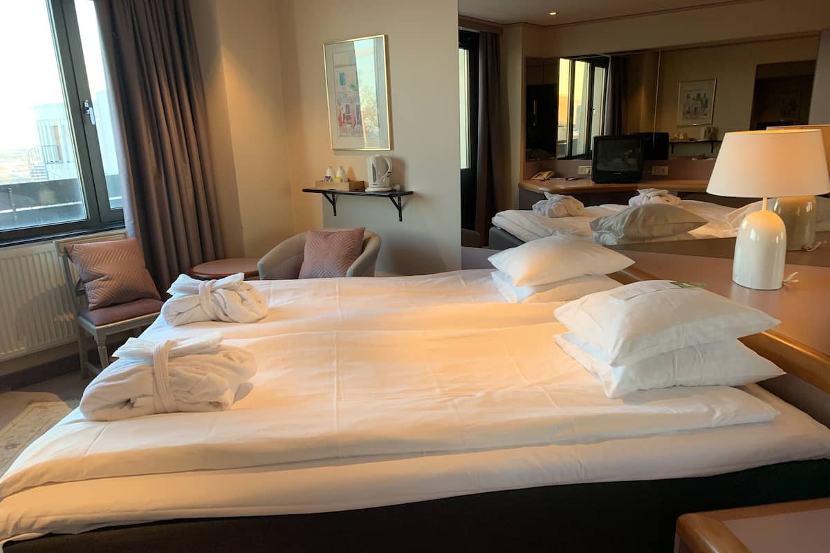 Chambre Supérieure avec lits jumeaux | Bureau, lits pliants/supplémentaires, Wi-Fi gratuit, draps fournis