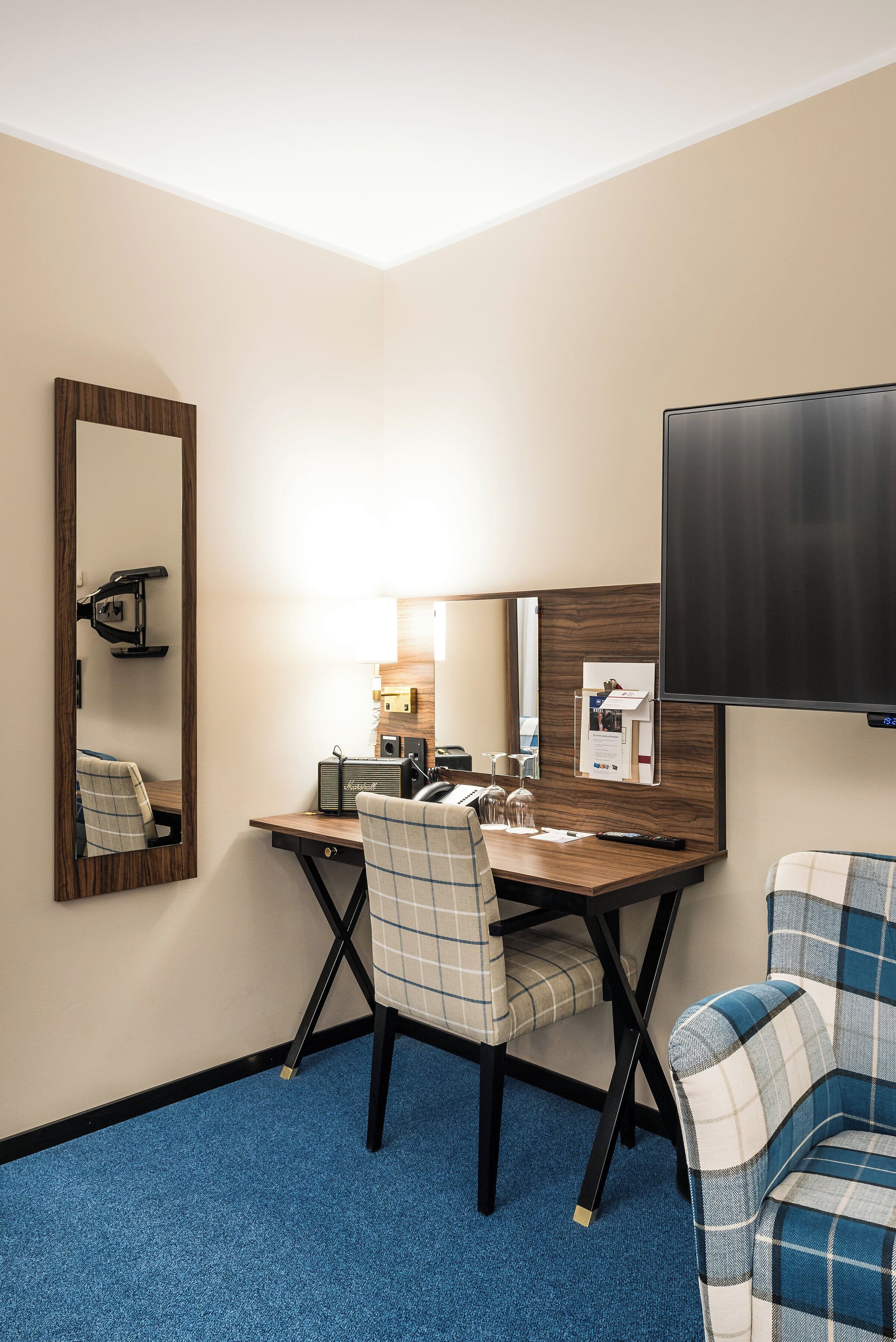 superior room, 1 king bed | in-room safe, desk, laptop workspace, blackout curtains