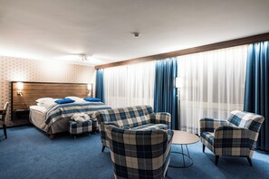 Superior Room, 1 King Bed