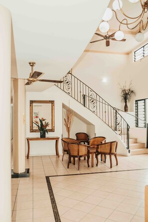 Chi tiết nội thất