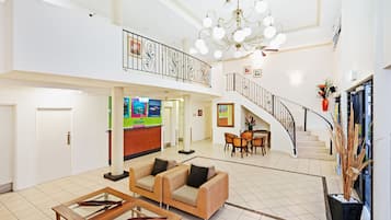 Zona de estar del vestíbulo