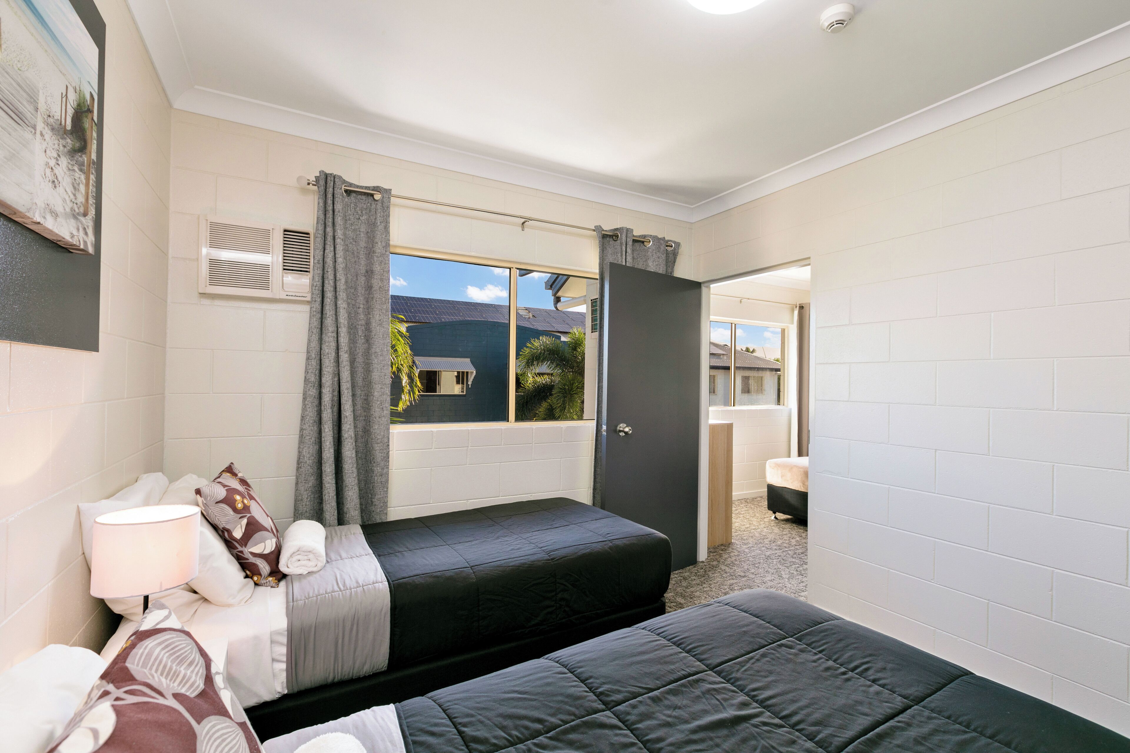 In-room safe, WiFi (free), bed sheets