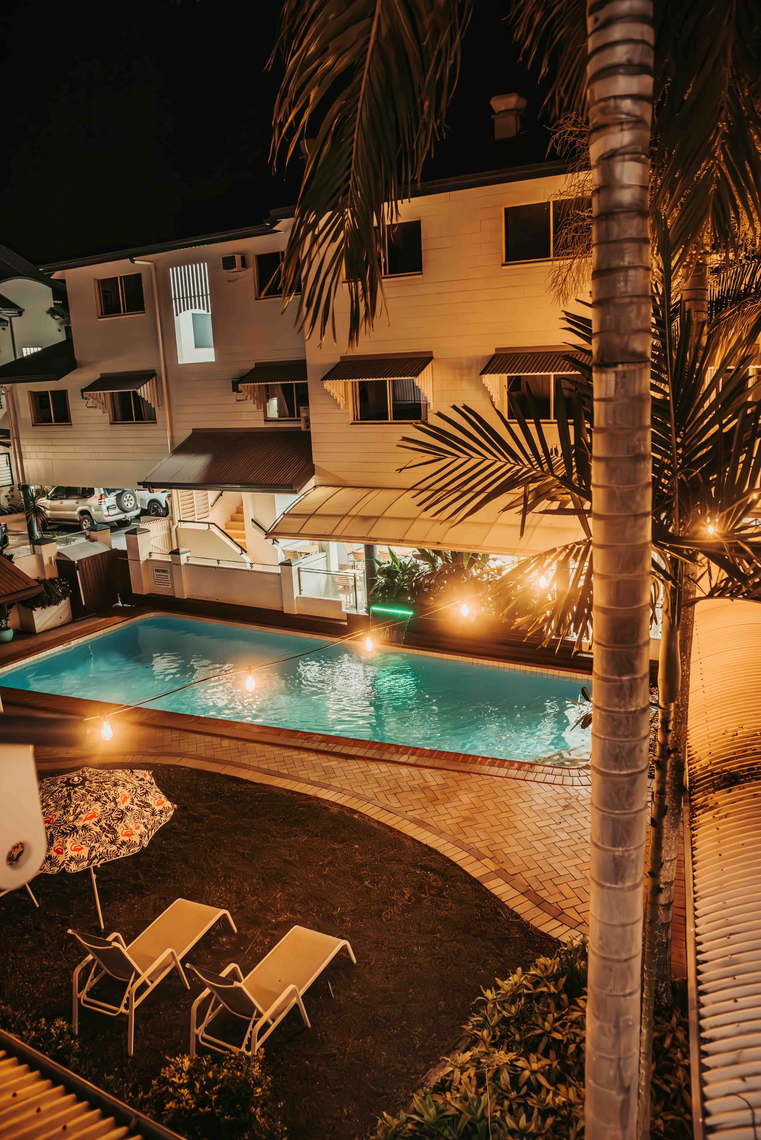 Outdoor pool, pool loungers