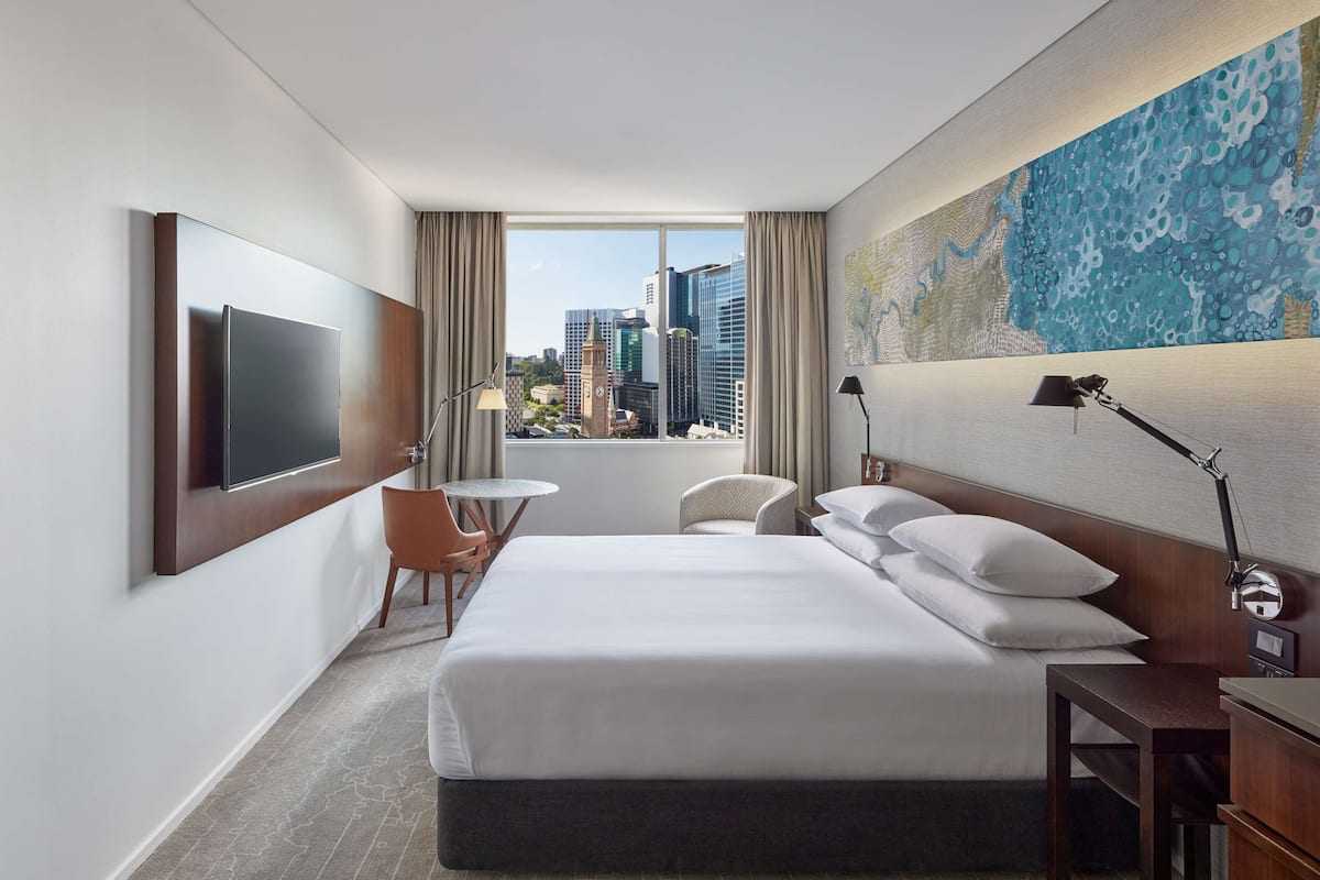 1 bedroom, premium bedding, minibar, in-room safe