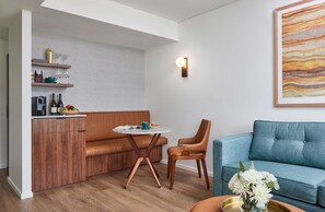 Deluxe Suite | Premium bedding, minibar, in-room safe, desk
