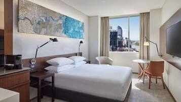 1 makuuhuone, ylelliset vuodevaatteet, minibaari, tallelokero huoneessa