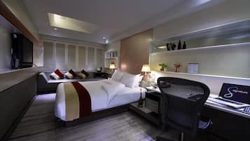  S Signature | In-room safe, blackout curtains, iron/ironing board, free WiFi