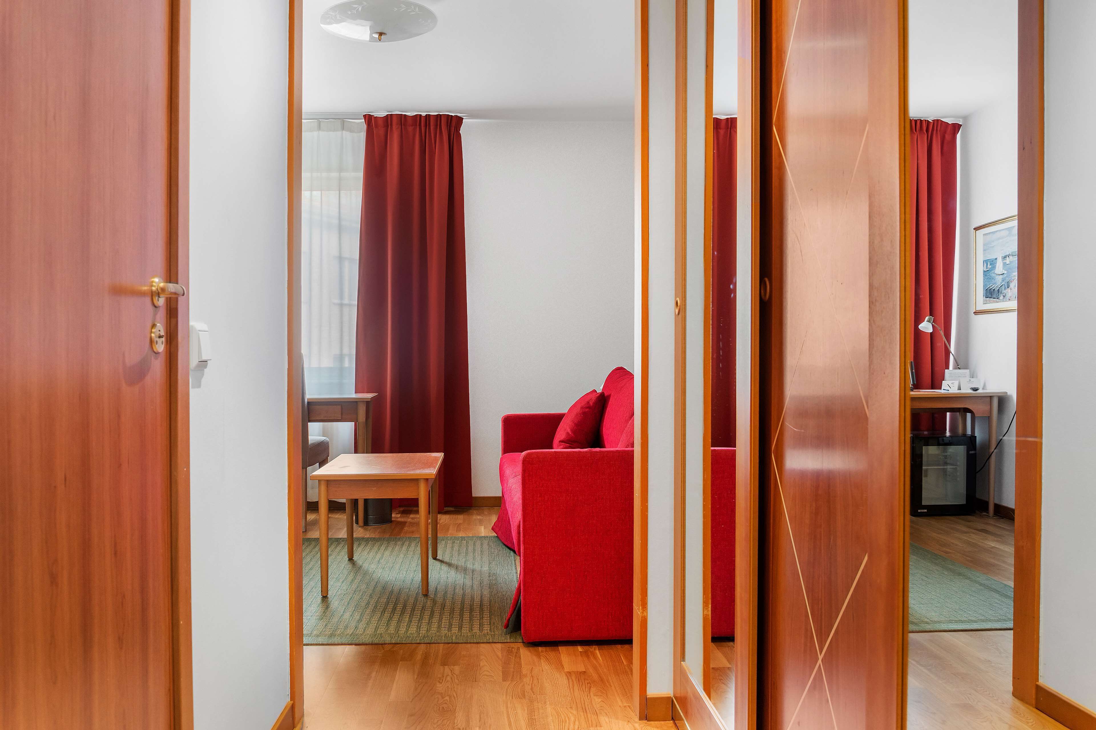 superior room, 1 queen bed, non smoking (with sofabed) | premium bedding, pillow-top beds, minibar, in-room safe